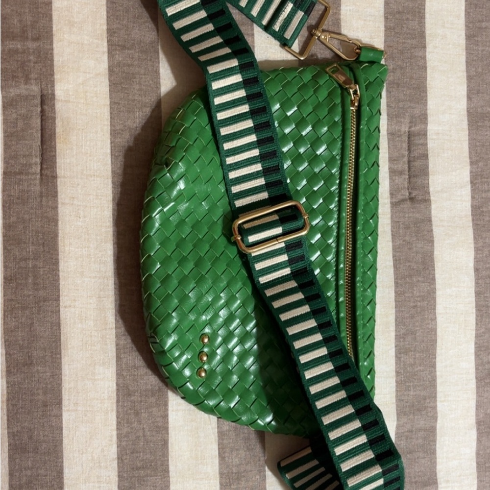 Woven Green Crossbody Bag with Adjustable Strap